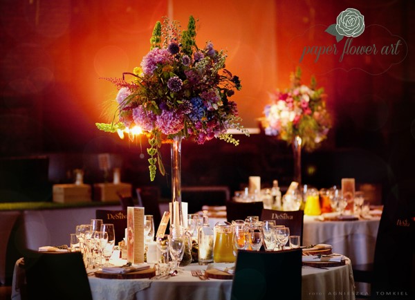 wesele w klimacie leśnym, dekoracje na stół weselny