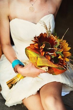 słonecznikowy bukiet ślubny inspirowany Dzikim Zachodem