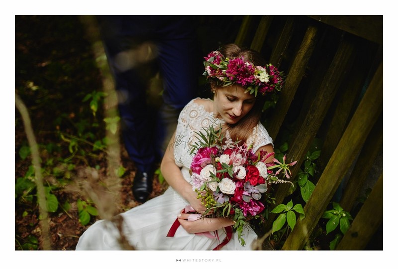 ślub wesele dekoracje kwiaty bukiet ślubny florystyka ślubna ślub i wesele marsala kolory przewodnie inspiracje porady