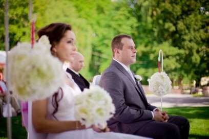 Śluby plenerowe - jak przygotować wesele w plenerze