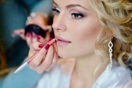 6 kosmetyków do makijażu bez których nie możesz pójść do ślubu