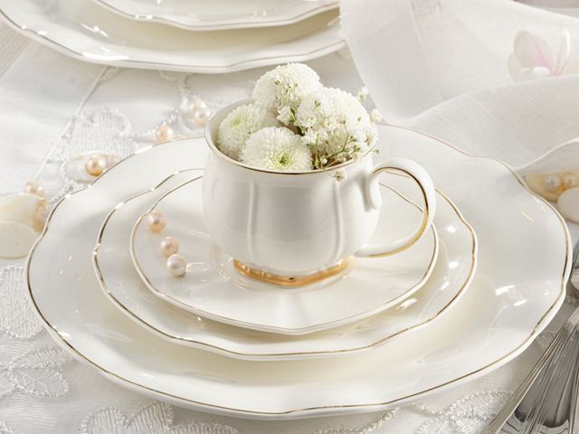 Serwis do herbaty porcelanowy 