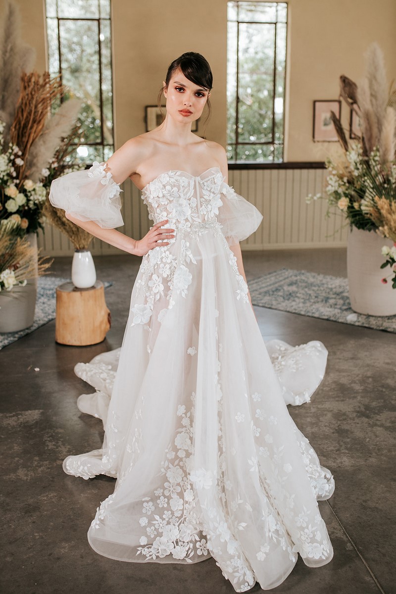 ślub wesele suknia ślubna Panna Młoda BERTA Bridal S/S2022 kolekcja ślubna Berta Bridal 2022 inspiracje porady 