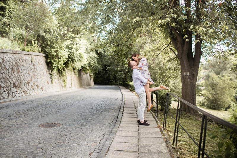 Narzeczeni zaręczyny sesja narzeczeńska sesja zaręczynowa inspiracje porady fotografia zaręczynowa fotografia narzeczeńska fotograf ślubny Kraków fotograf ślubny Sandomierz FotograF Kasia Furman