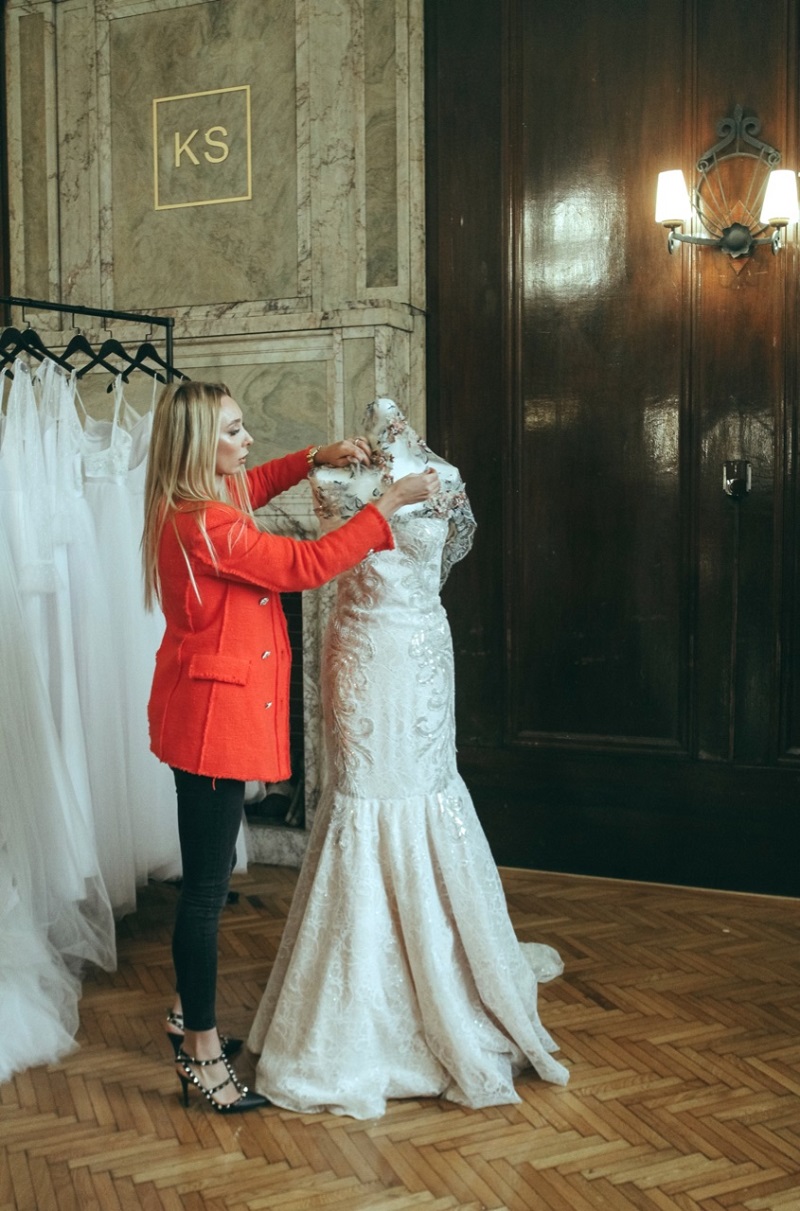 ślub wesele suknia ślubna projektantka sukni ślubnych Karolina Seeger inspiracje porady trendy ślubne weselne 2021 
