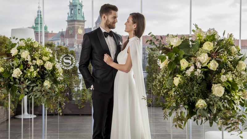 ślub plenerowy wesele na tarasie sala weselna ślub i wesele w Krakowie miejsce na wesele Kraków Sheraton Grand Kraków przyjęcie weselne w Krakowie inspiracje porady 