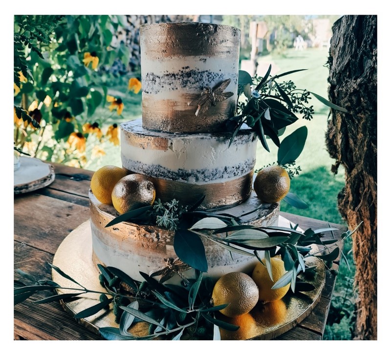 Candy Gold Cakes Małgorzata Nagat  tort weselny torty weselne torty które zachwycają inspiracje tortowe 2021 ślub 2021 trendy w tortach 2021 