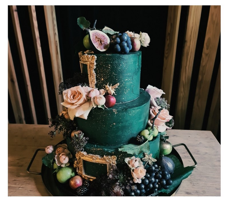 Candy Gold Cakes Małgorzata Nagat  tort weselny torty weselne torty które zachwycają inspiracje tortowe 2021 ślub 2021 trendy w tortach 2021 