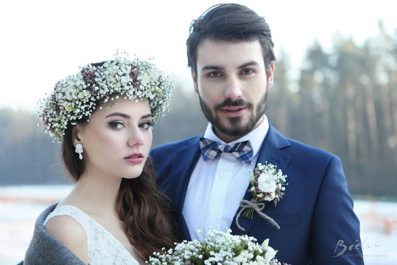 zimowa sesja ślubna winter photoshoot winter wedding gowm bride