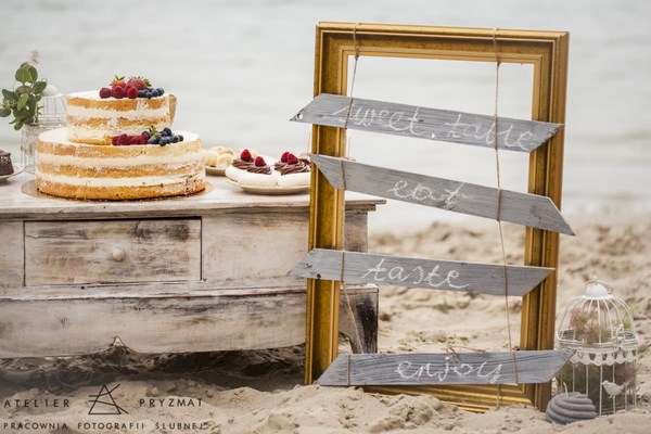 słodki bufet, dekoracje ślubne i naked cake