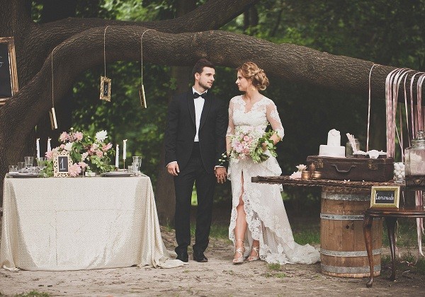 pastelowe wesele i ślub vintage dekoracja stołów weselnych