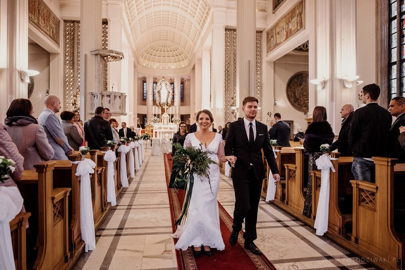 ślub wesele dekoracje ślubne dekoracje weselne dekoracje florystyczne Tajemniczy Ogród Warszawa Julia Szymczuk-Rozbicka florystka