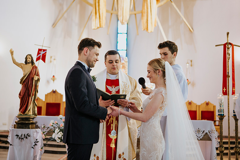 fotograf ślubny fotografia ślubna fotograf na ślub na wesele małopolska podkarpacie Kraków Dębica Rzeszów Ola Nowak Cztery Kadry 