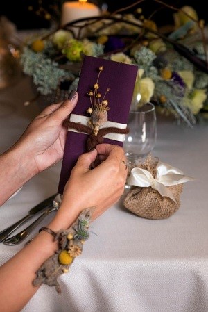 jesienne stoły i dekoracje weselne