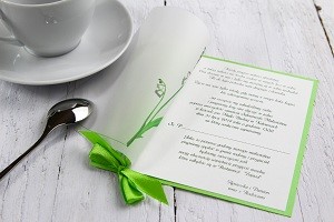 zielone zaproszenie ślubne z konwalią