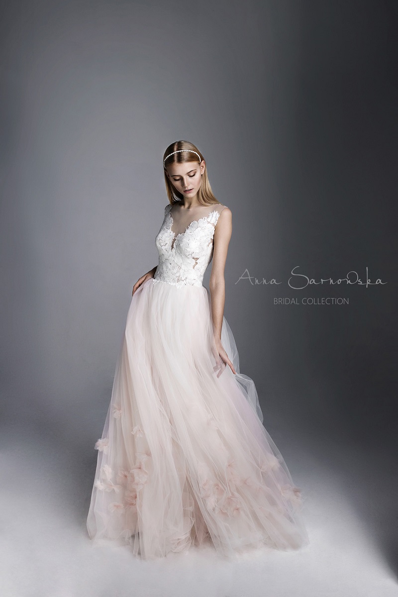 suknia ślubna suknie ślubne ślub wesele projekt Anna Sarnowska Studio Anna Sarnowska Bridal trendy ślub wesele 2018 kolekcja sukni ślubnych 2018