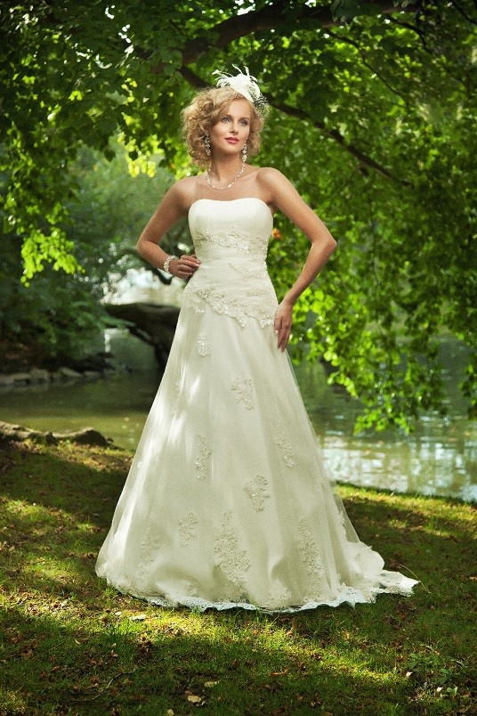 Suknia ślubna Annais Bridal, model Malena