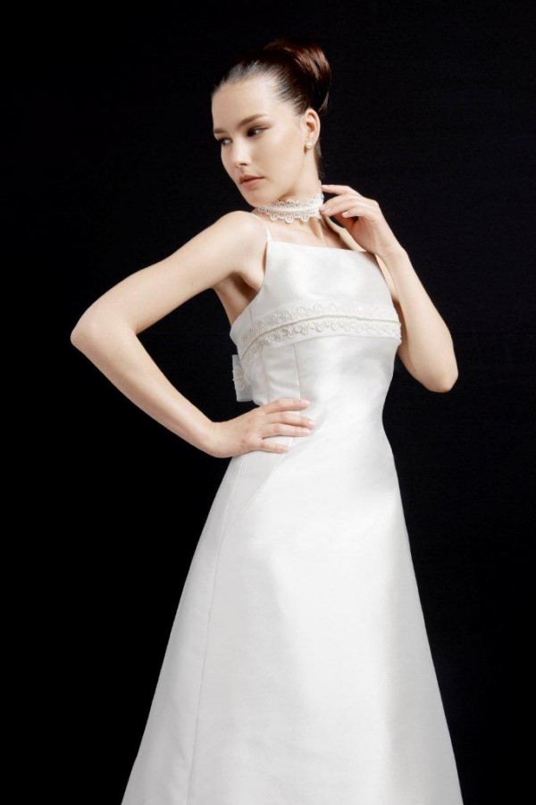 Suknie ślubne 2012, Pronuptia Paris, model: Douce
