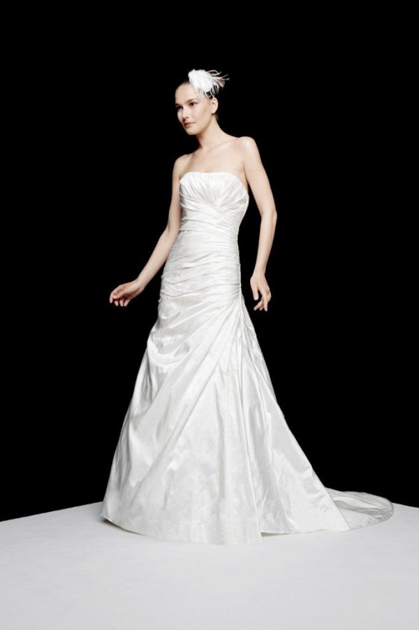 Suknia ślubna 2012, Pronuptia Paris, model: Naturelle