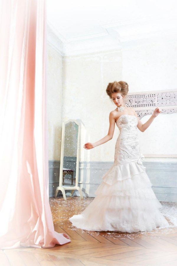 Suknia ślubna 2012, Pronuptia Paris, model Captivante