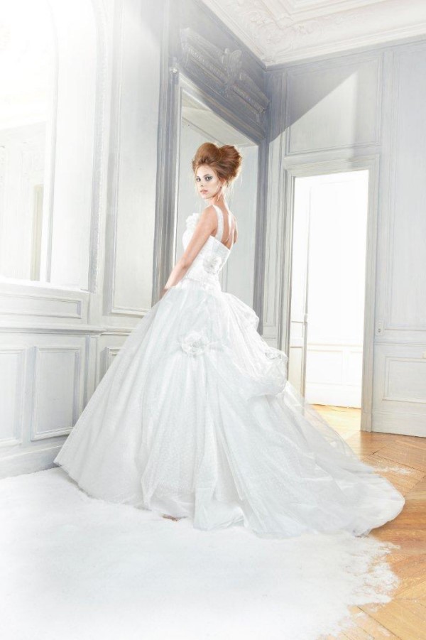 Suknia ślubna 2012, Pronuptia Paris, model Majestueuse