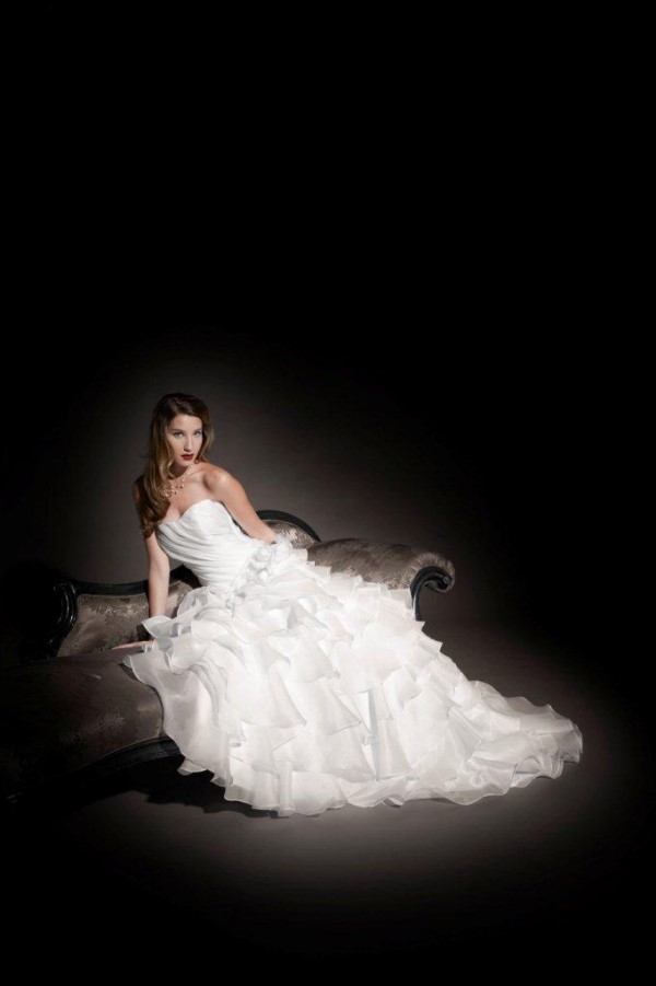 Suknia ślubna 2012, Pronuptia Paris, model Carmen