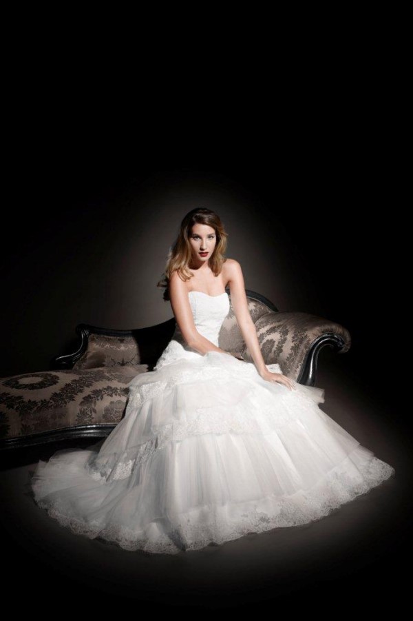 Suknia ślubna 2012, Pronuptia Paris, model Lettre