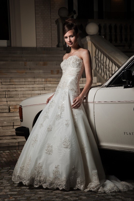 Suknia ślubna Annais Bridal, model Vienna