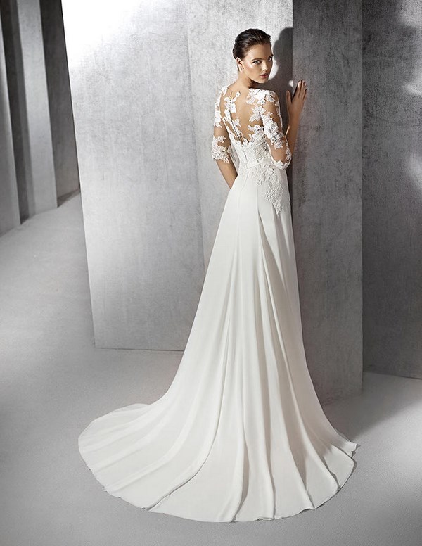 suknia ślubna 2016 z koronką na plecach