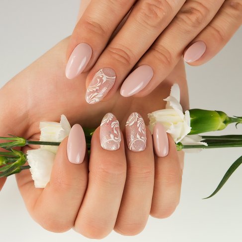 slub wesele paznokcie manicure malowanie paznokci trendy 2019 styl ślubne weselne french baby boomer wzorki manitul Semilac