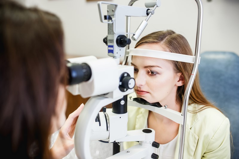 zdrowie i uroda ślub i wesele korekta wzroku korekcja wzroku laserowa korekta wzroku Femtolasik soczewki fakijne porady zdrowotne okulista optyk Oftalmika 