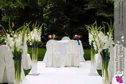 Ślub w plenerze a dekoracje weselne