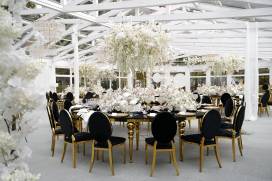 Krzesła na wesele &ndash; jak wybrać idealne siedziska dopasowane do stylu uroczystości