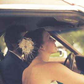 Samochód zabytkowy lub nowoczesny, czyli czym jechać do ślubu?