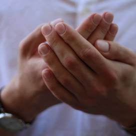 Makijaż i manicure dla Pana Młodego