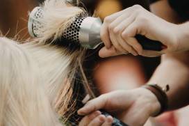 Jak skutecznie wykorzystać pianki do stylizacji włos&oacute;w w codziennej pielęgnacji i kreowaniu fryzur