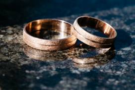 Czy obrączki ślubne muszą być ze złota?